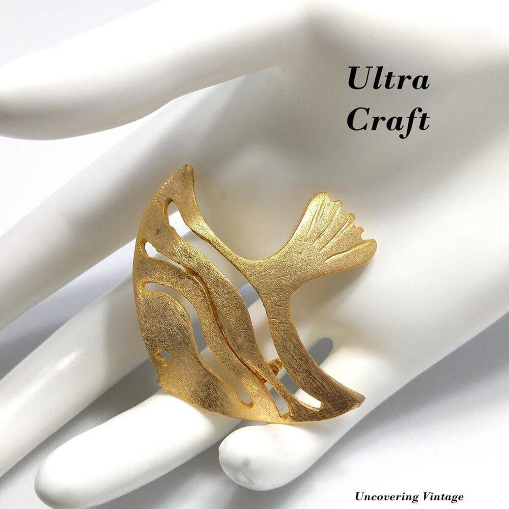 Ultra Craft Gold Tone Fish Brooch Angel Fish Openwork Vintage Jewelry Signed